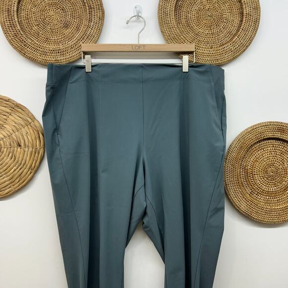 $109 Athleta Blue Athleisure Cosmic Kick Flare Pant Pants Plus Size 24 - Picture 4 of 7